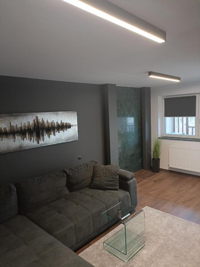 New Apartment Apartament Modern Recent Construit Modern Ujepitesu Tarsashazi Lakresz 密古雷休治 外观 照片