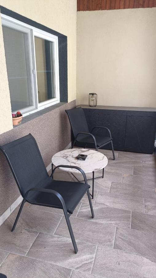 New Apartment Apartament Modern Recent Construit Modern Ujepitesu Tarsashazi Lakresz 密古雷休治 外观 照片