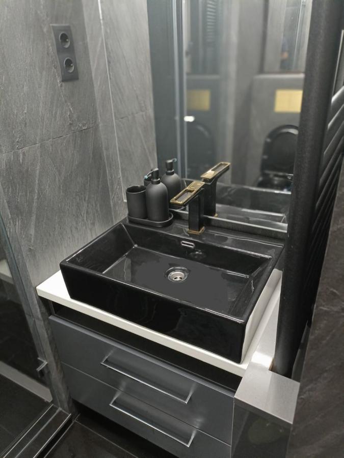New Apartment Apartament Modern Recent Construit Modern Ujepitesu Tarsashazi Lakresz 密古雷休治 外观 照片